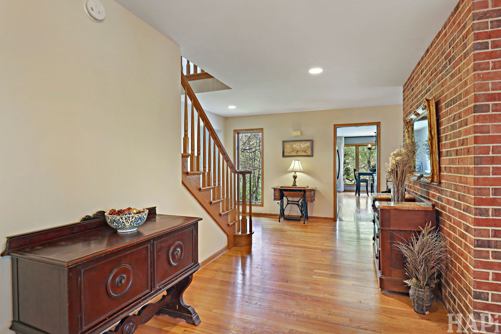 7207 Viscaya Drive Spring Grove, IL 60081 - Photo 3 of 57