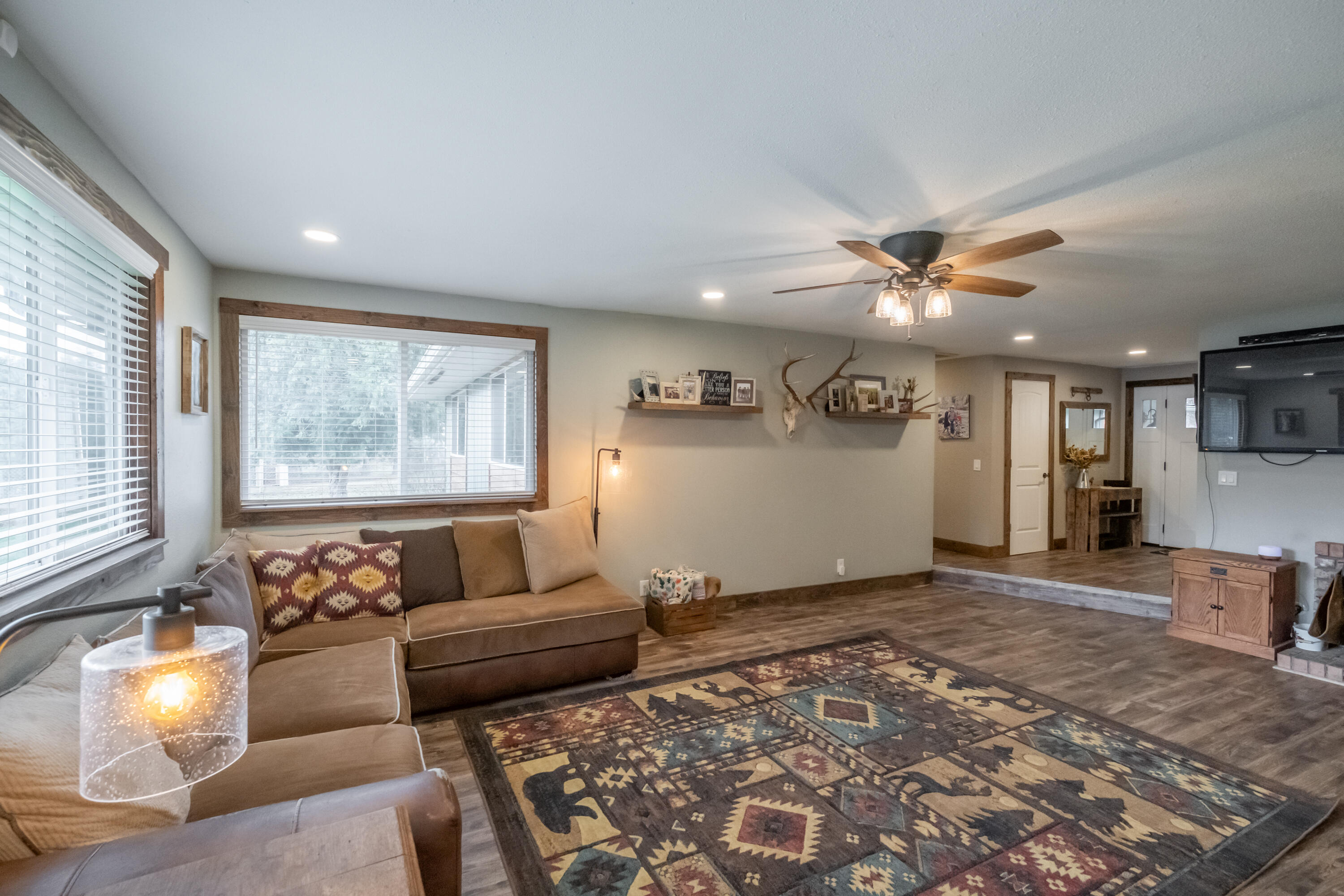 34203 East Lacomb Road Lebanon, OR 97355 - Photo 6 of 48 MIT-31