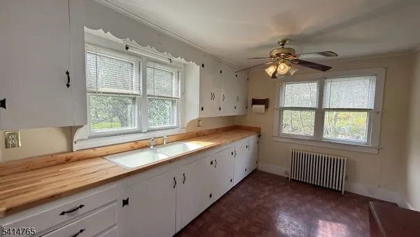 $1,900 | 95 Highway 15, Lafayette, NJ 07848