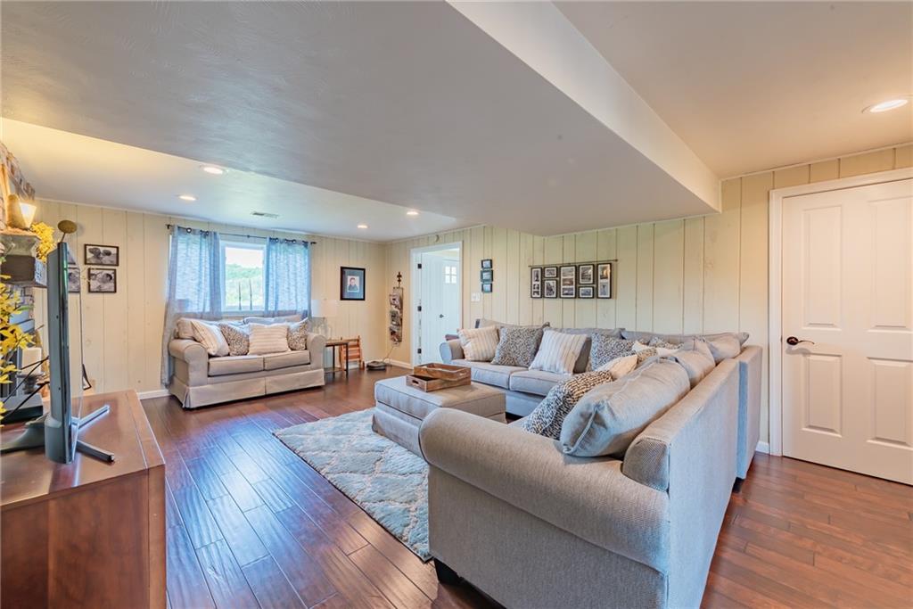 617 Liberty Lane Ruffs Dale, PA 15679 - Photo 8 of 25 Gallery Image 8