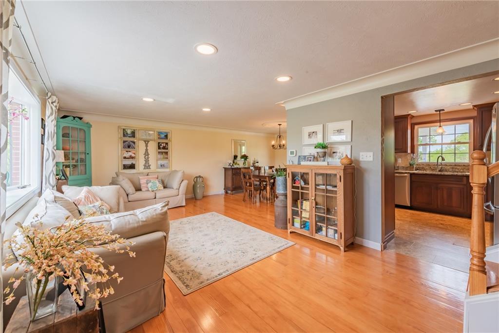 617 Liberty Lane Ruffs Dale, PA 15679 - Photo 10 of 25 Gallery Image 10