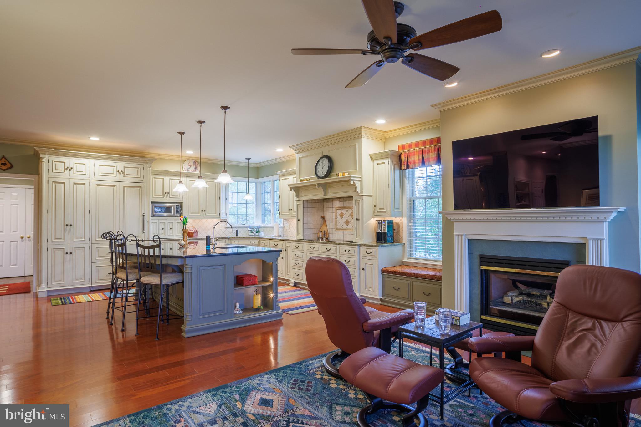 18 Deerfield Road Lancaster, PA 17603 - Photo 9 of 31 Kitchen has space for family room or dining table