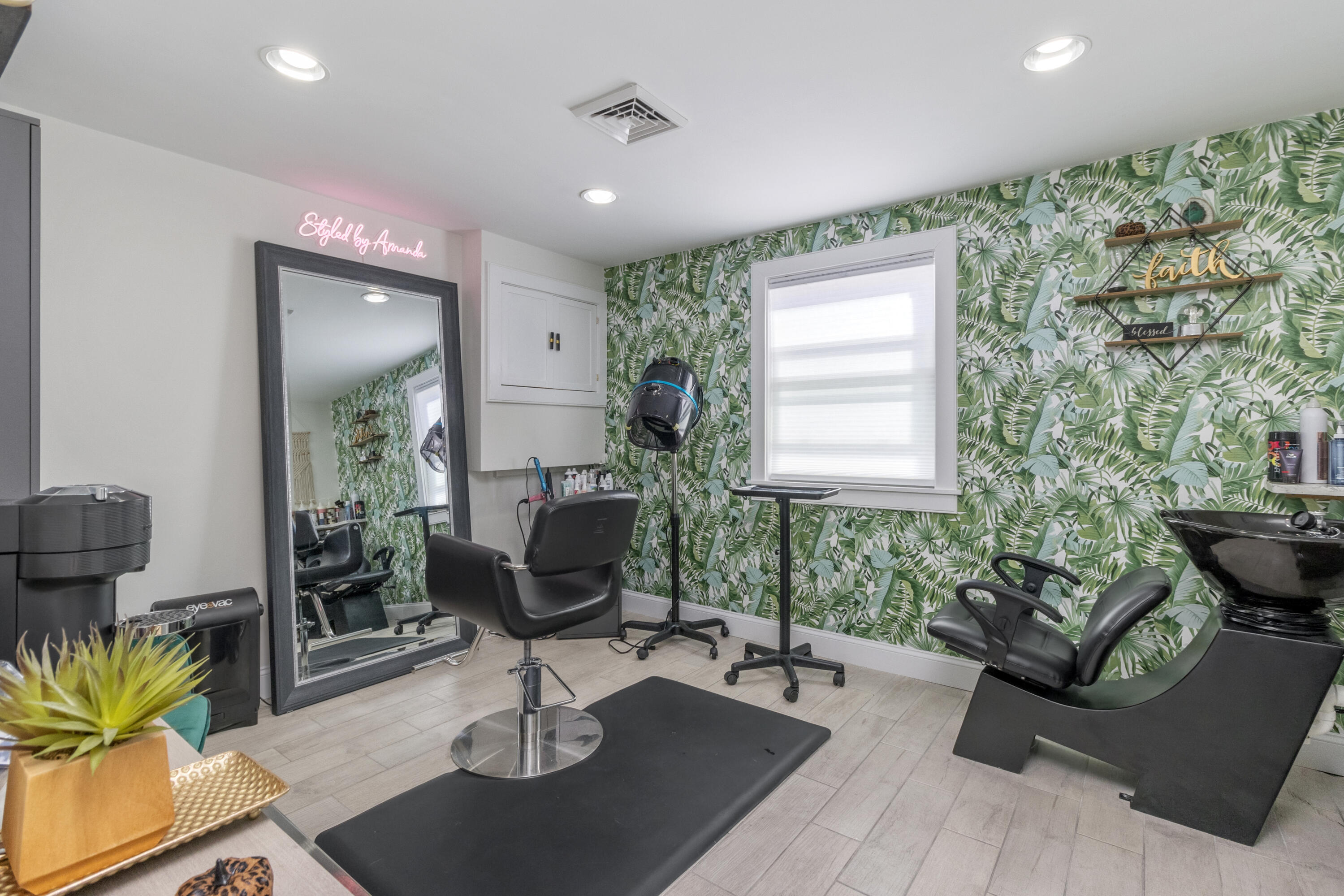 712 Main Street Hyannis, MA 02601 - Photo 42 of 88 Private Suite 4