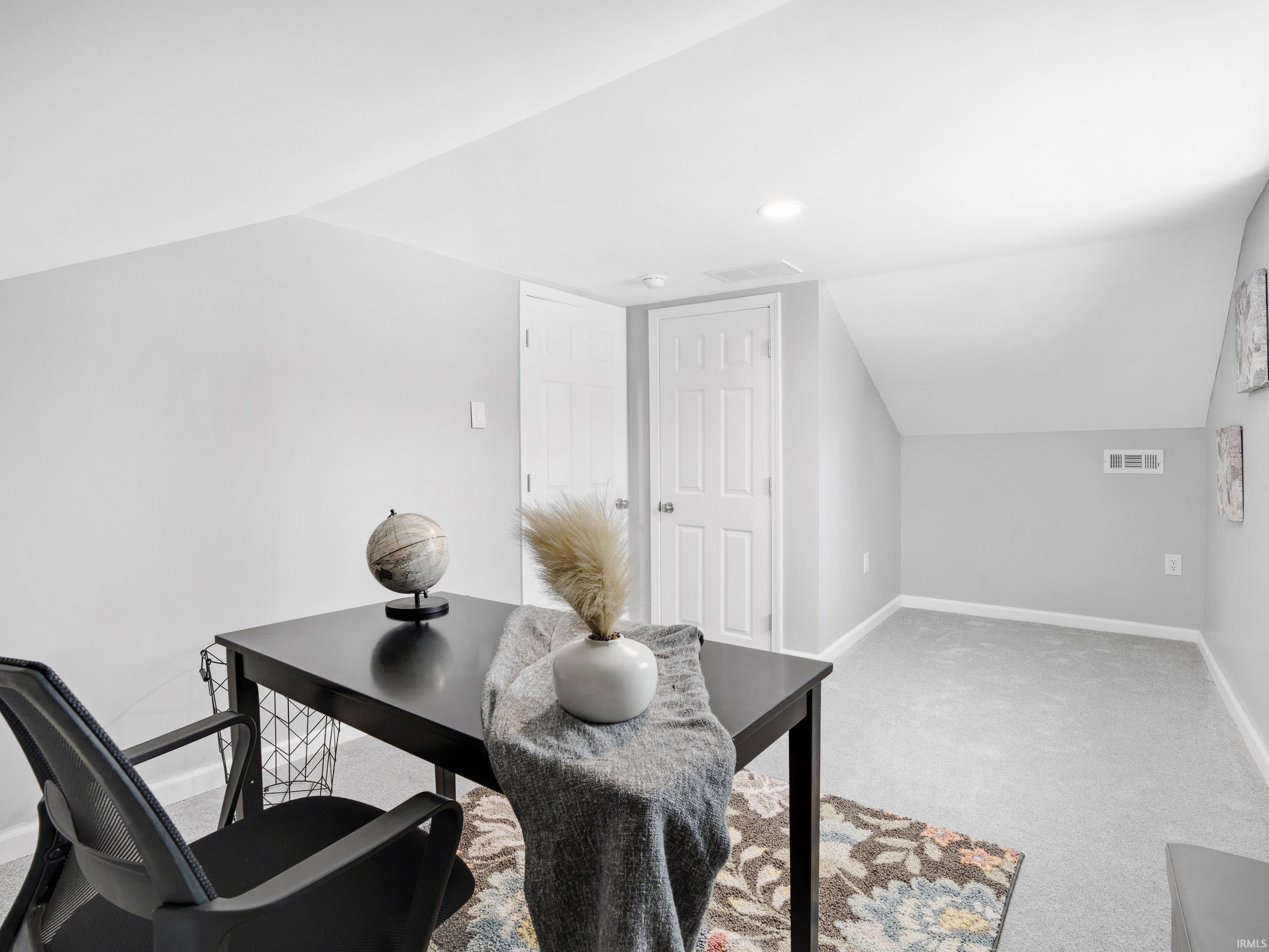 9002 O O Day Road Fort Wayne, IN 46818 - Photo 17 of 20 Gallery Image 17