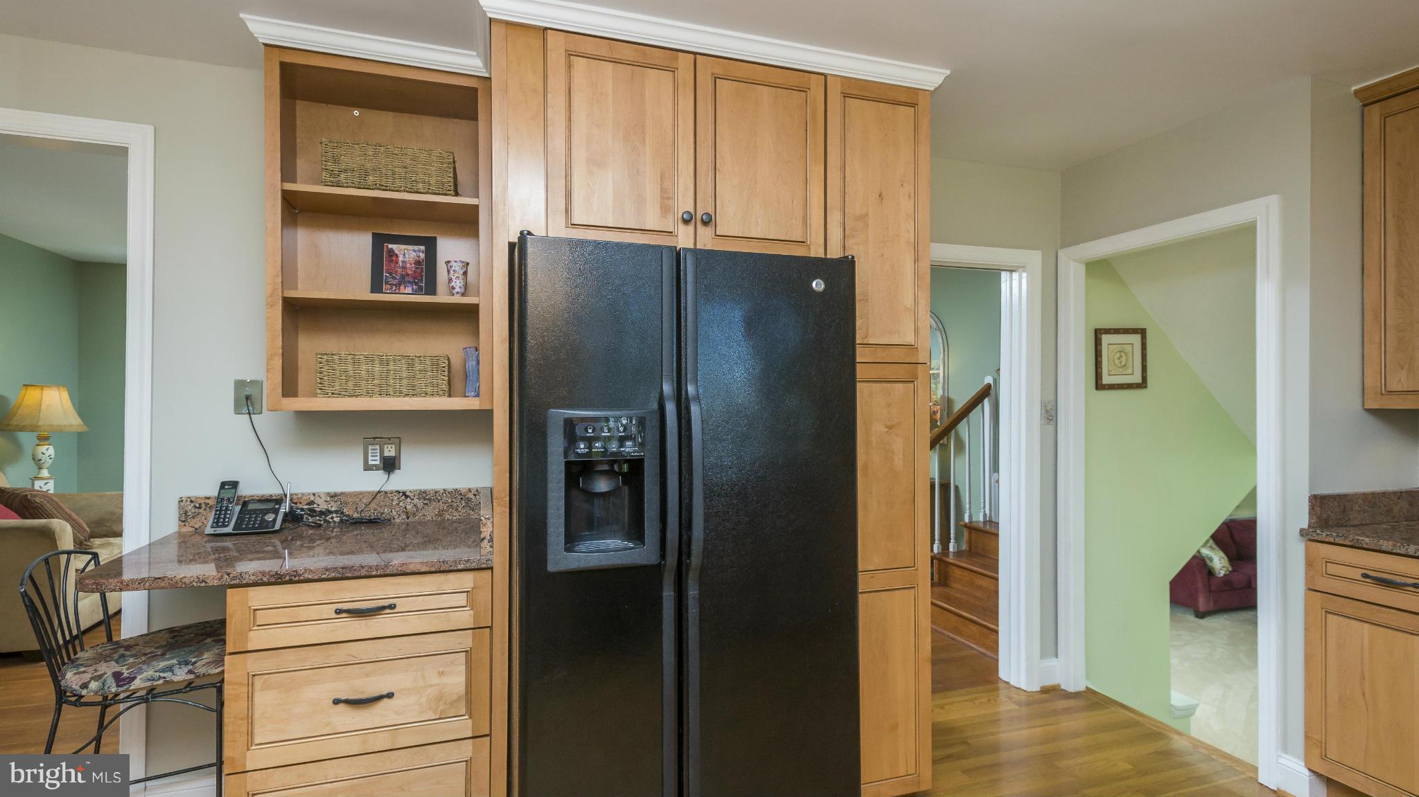 14 Rolling Rd. Catonsville, MD 21228 - Photo 9 of 30 Kitchen