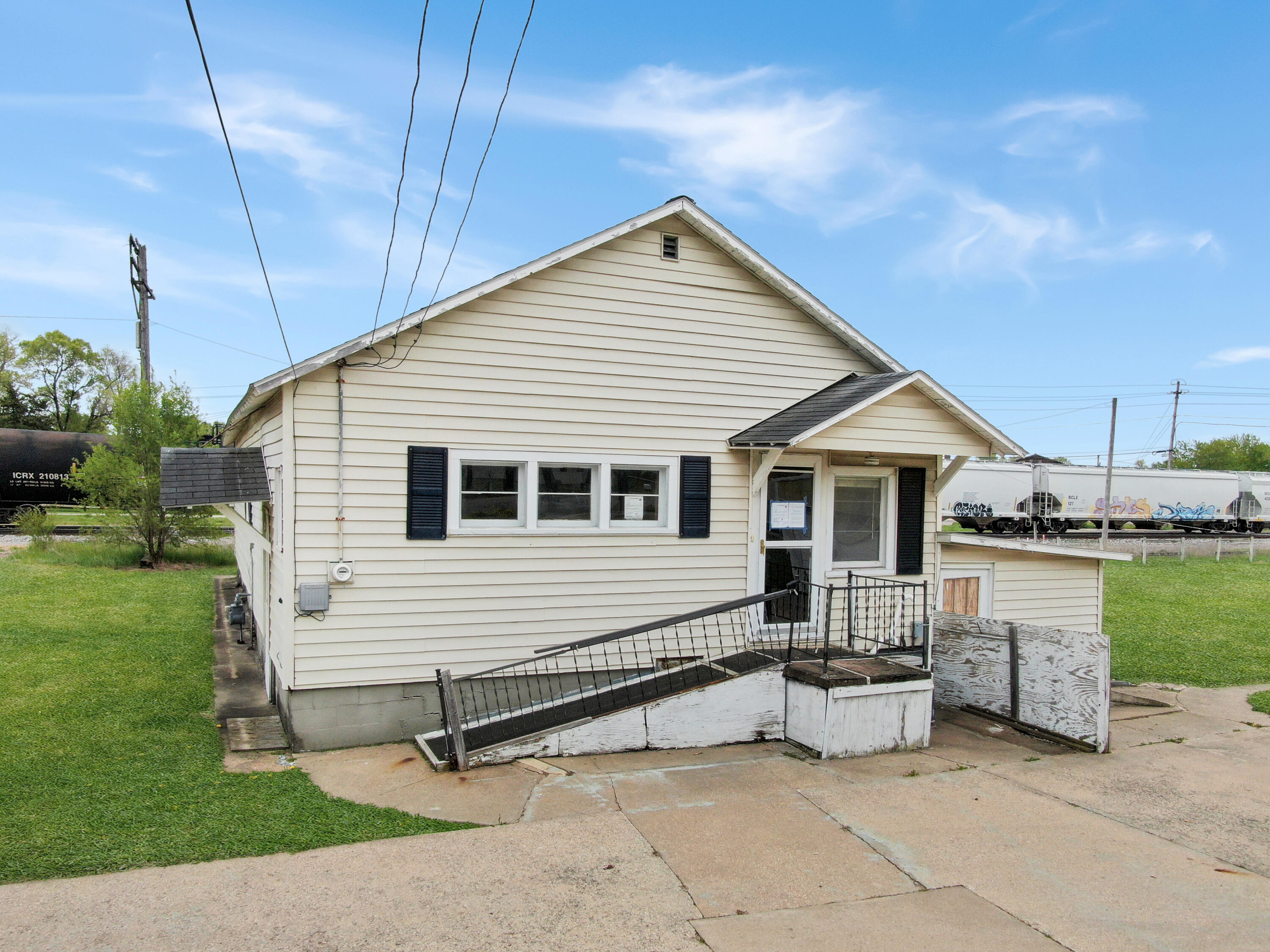 715 Wolcott Street Sparta, WI 54656 - Photo 1 of 1 Exterior