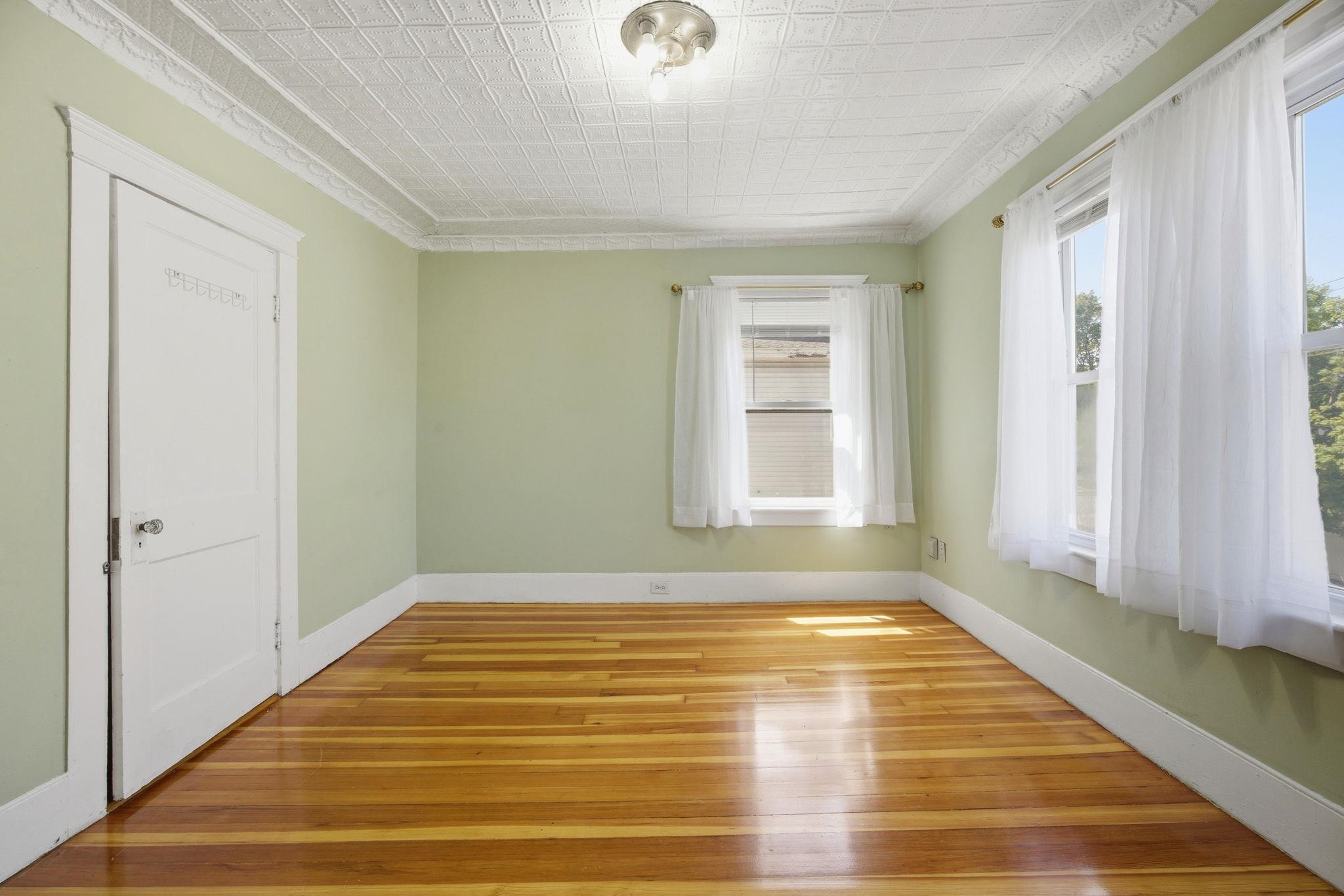 18 Fifield Street Nashua, NH 03060 - Photo 20 of 36