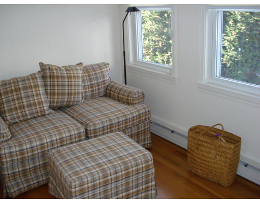 20 Marshfield Road Newton, MA 02459 - Photo 8 of 14