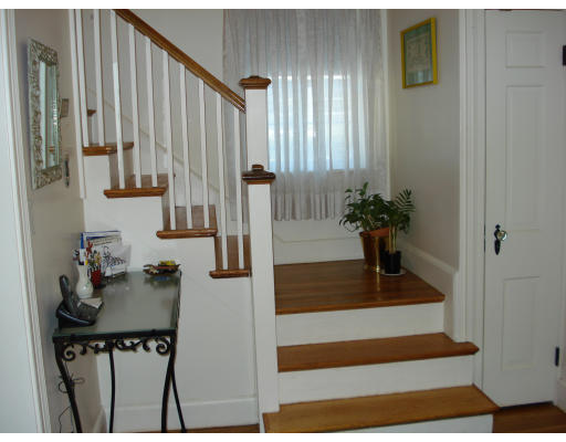 20 Marshfield Road Newton, MA 02459 - Photo 9 of 14
