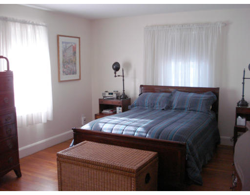20 Marshfield Road Newton, MA 02459 - Photo 10 of 14