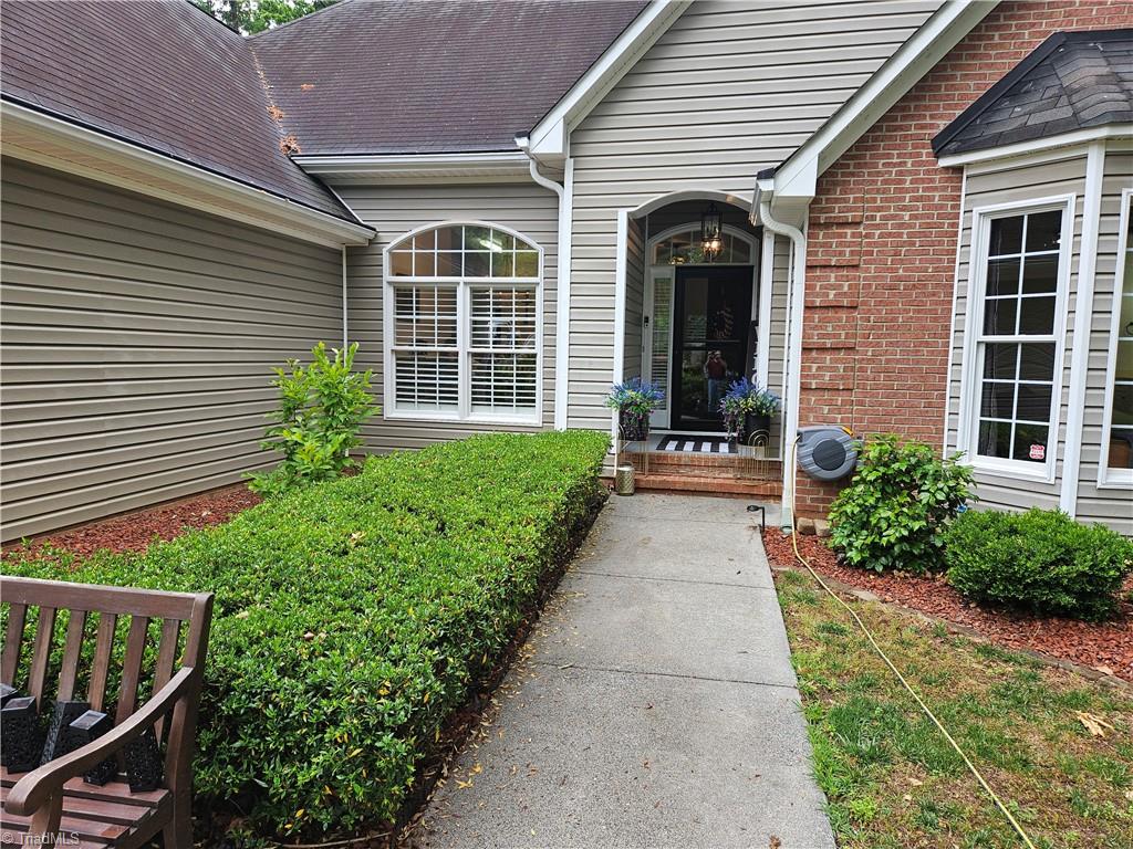 121 Roxbury Court Advance, NC 27006 - Photo 2 of 35