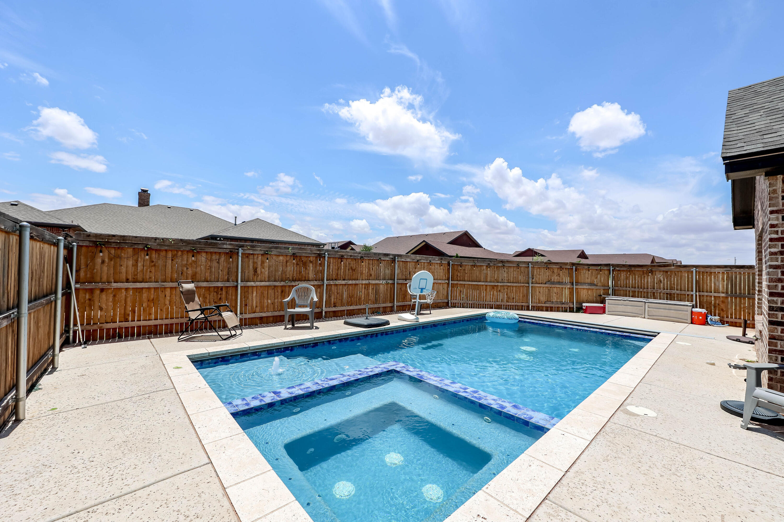 7041 99th Street Lubbock, TX 79424 - Photo 2 of 33 Pool