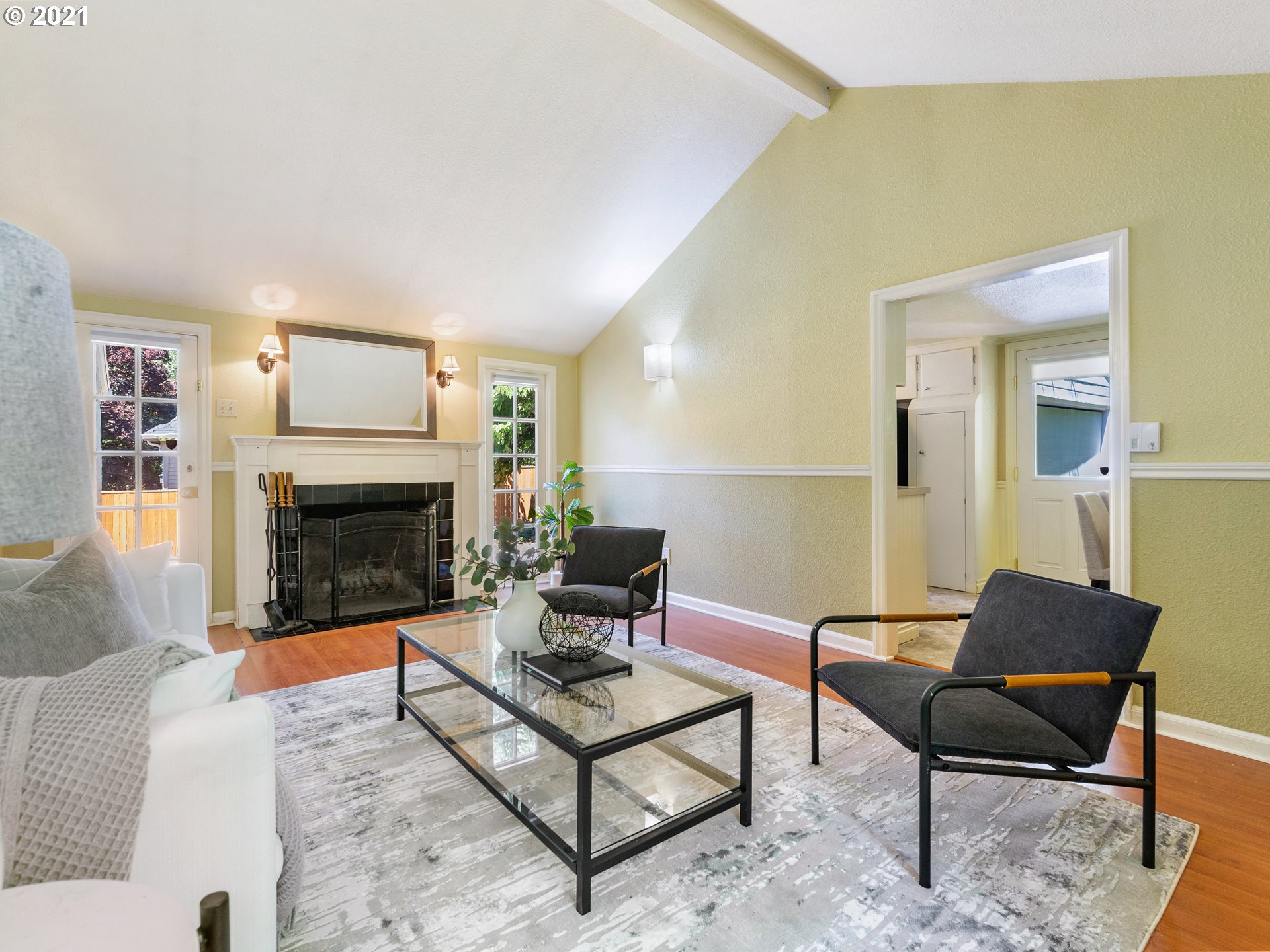4823 Southwest Shattuck Road Portland, OR 97221 - Photo 3 of 28