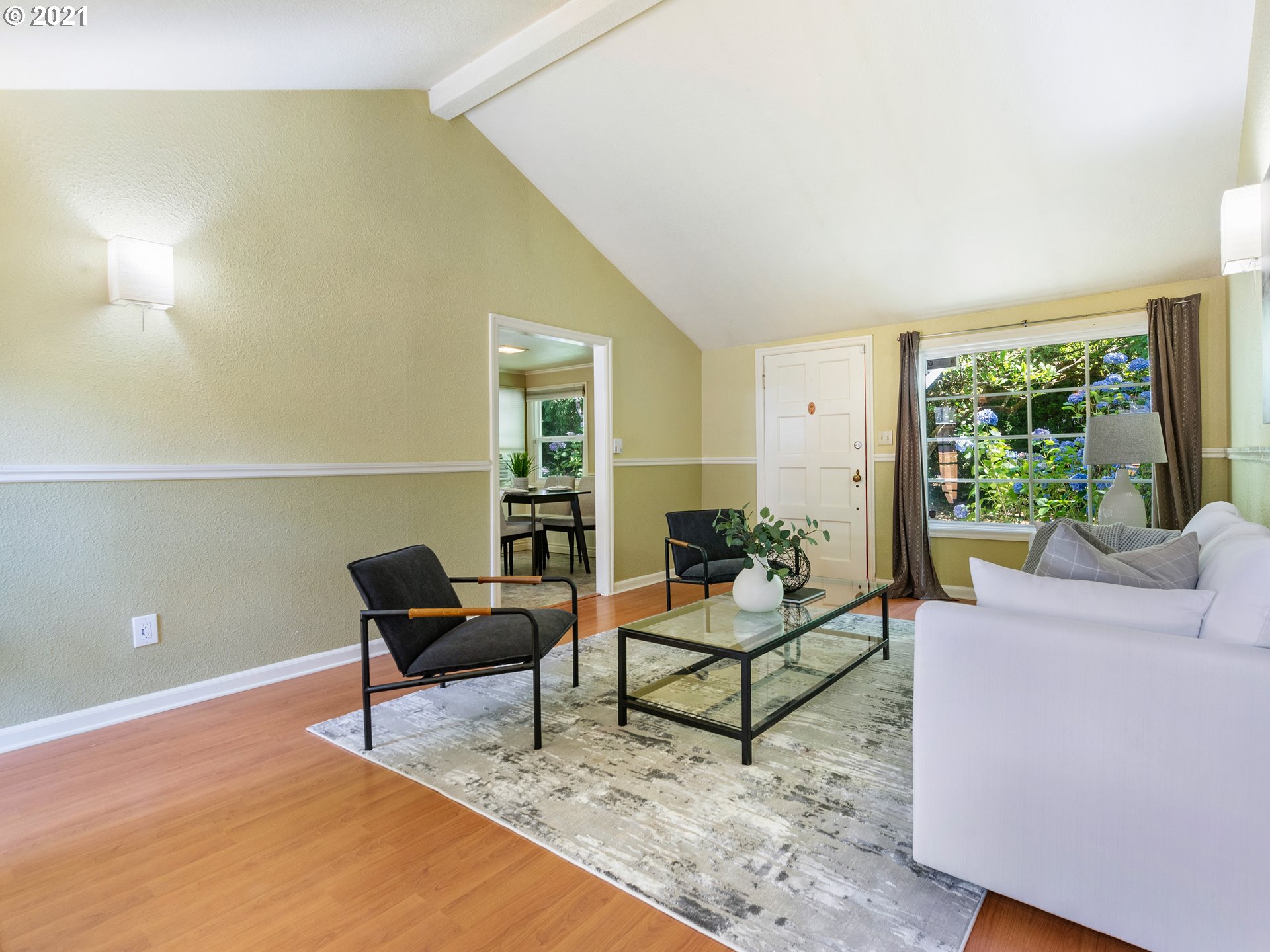 4823 Southwest Shattuck Road Portland, OR 97221 - Photo 5 of 28