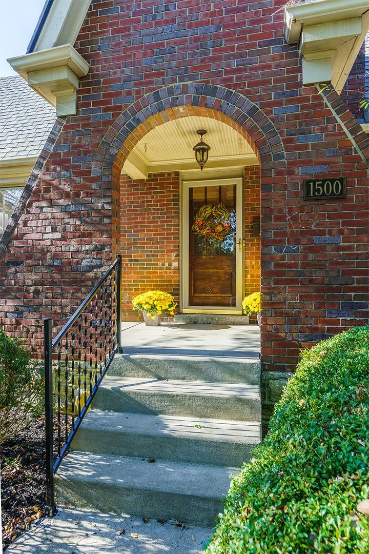 1500 Cochran Road Lexington, KY 40502 - Photo 4 of 34 Photo 4