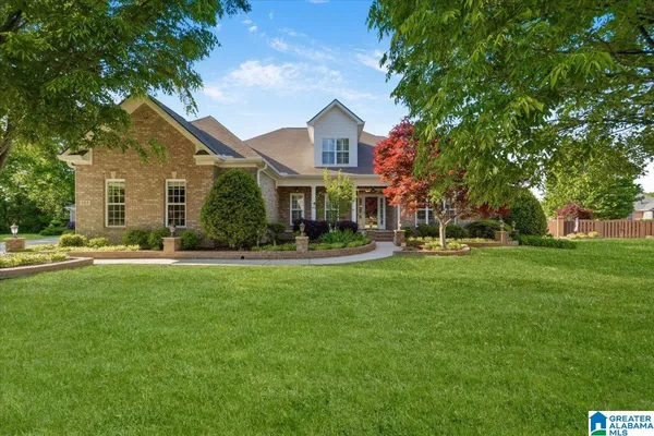 $760,000 | 105 Bishop Spring Court Northwest, Huntsville, AL 35806