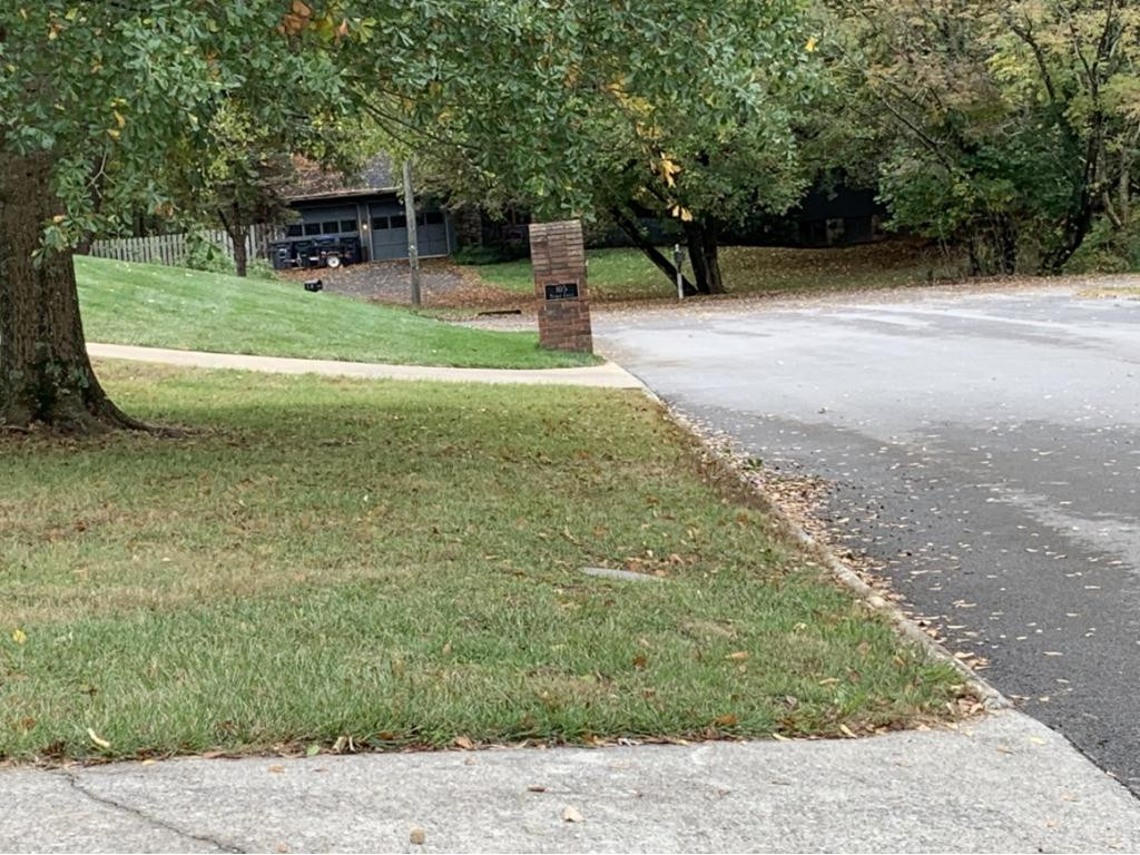 105 Scotland Road Kingsport, TN 37660 - Photo 34 of 36 Culdesac view from driveway