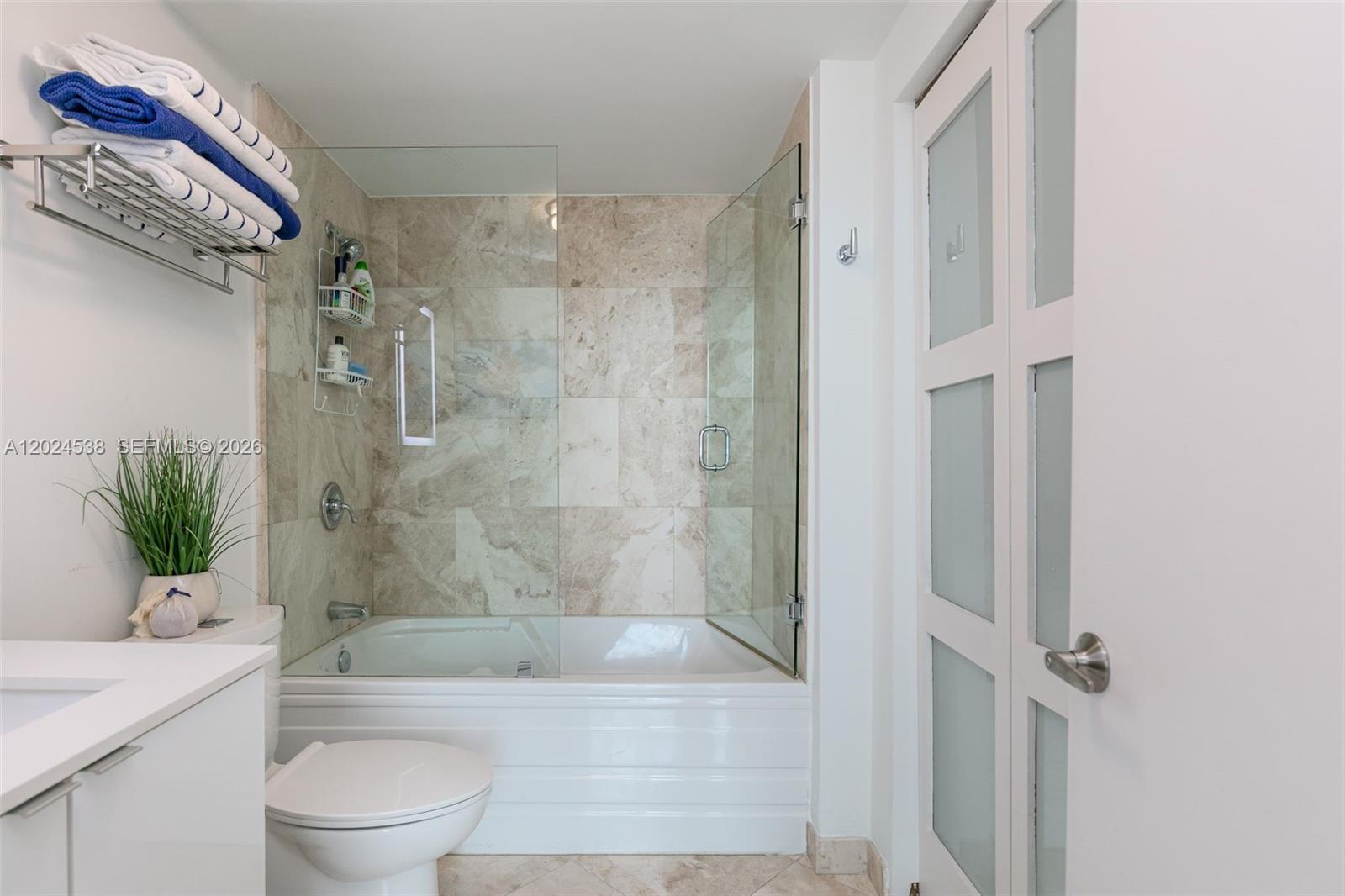 690 Southwest 1st Court, Unit PHII17 Miami, FL 33130 - Photo 14 of 37