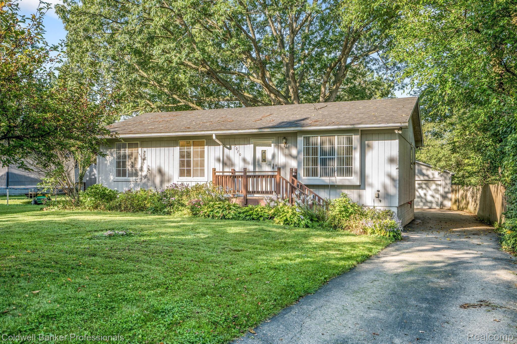 3070 Greenwood Street Rochester, MI 48309 - Photo 1 of 26 3070-Greenwood-Dr-01.JPG