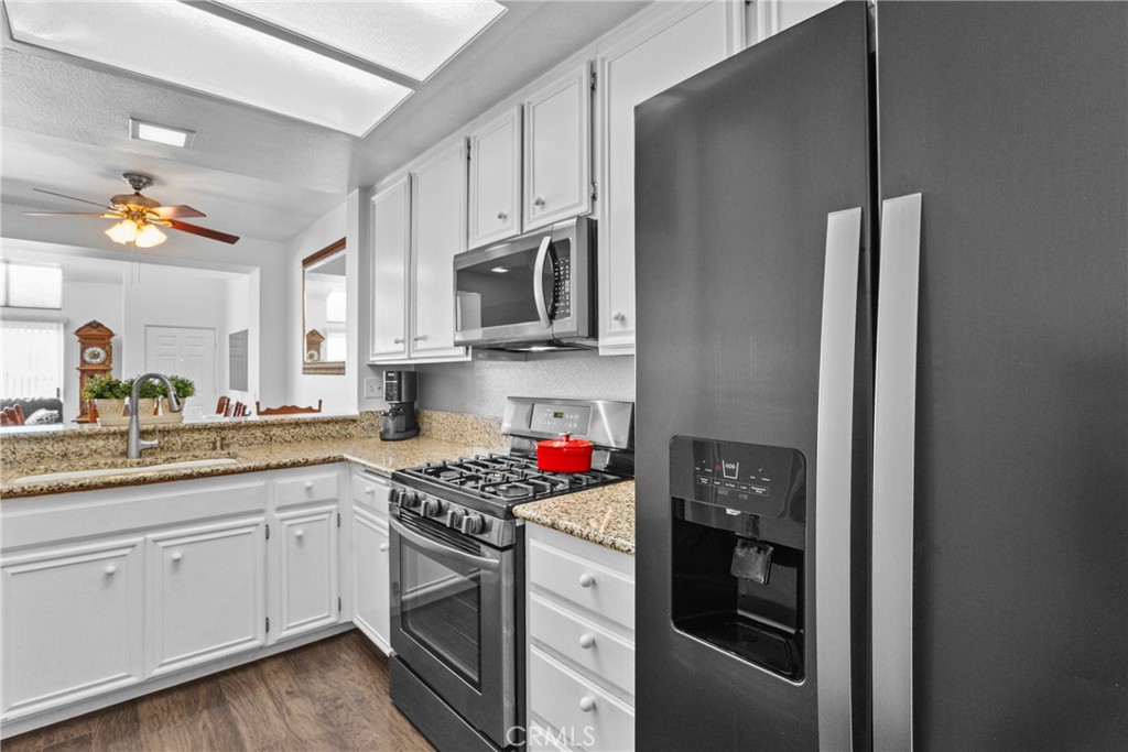 29579 Cara Way Temecula, CA 92591 - Photo 10 of 39