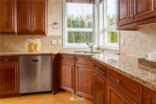 $1,339,660 | 6218 167th Avenue Southeast, Bellevue, WA 98006