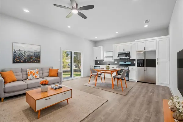 $1,300 | 3305 Stevens Street, Unit A, Greenville, TX 75401