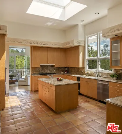 $3,995,000 | 3780 1/2 Multiview Drive, Los Angeles, CA 90068