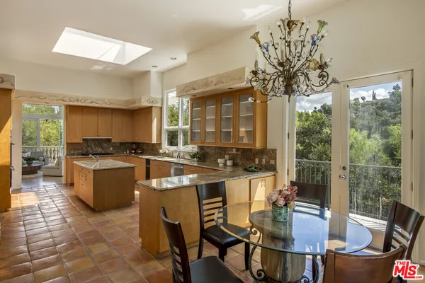 $3,995,000 | 3780 1/2 Multiview Drive, Los Angeles, CA 90068