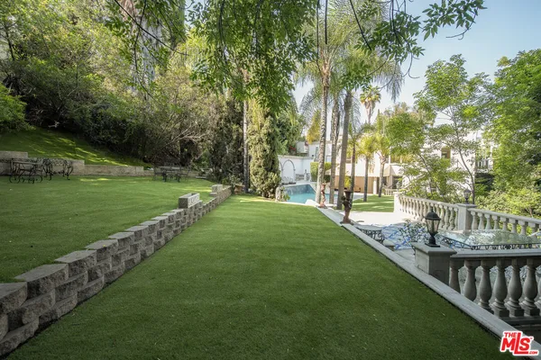 $3,995,000 | 3780 1/2 Multiview Drive, Los Angeles, CA 90068