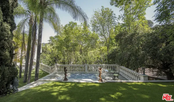 $3,995,000 | 3780 1/2 Multiview Drive, Los Angeles, CA 90068
