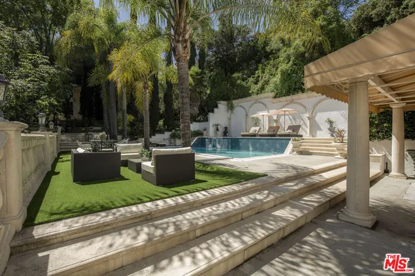 $3,995,000 | 3780 1/2 Multiview Drive, Los Angeles, CA 90068