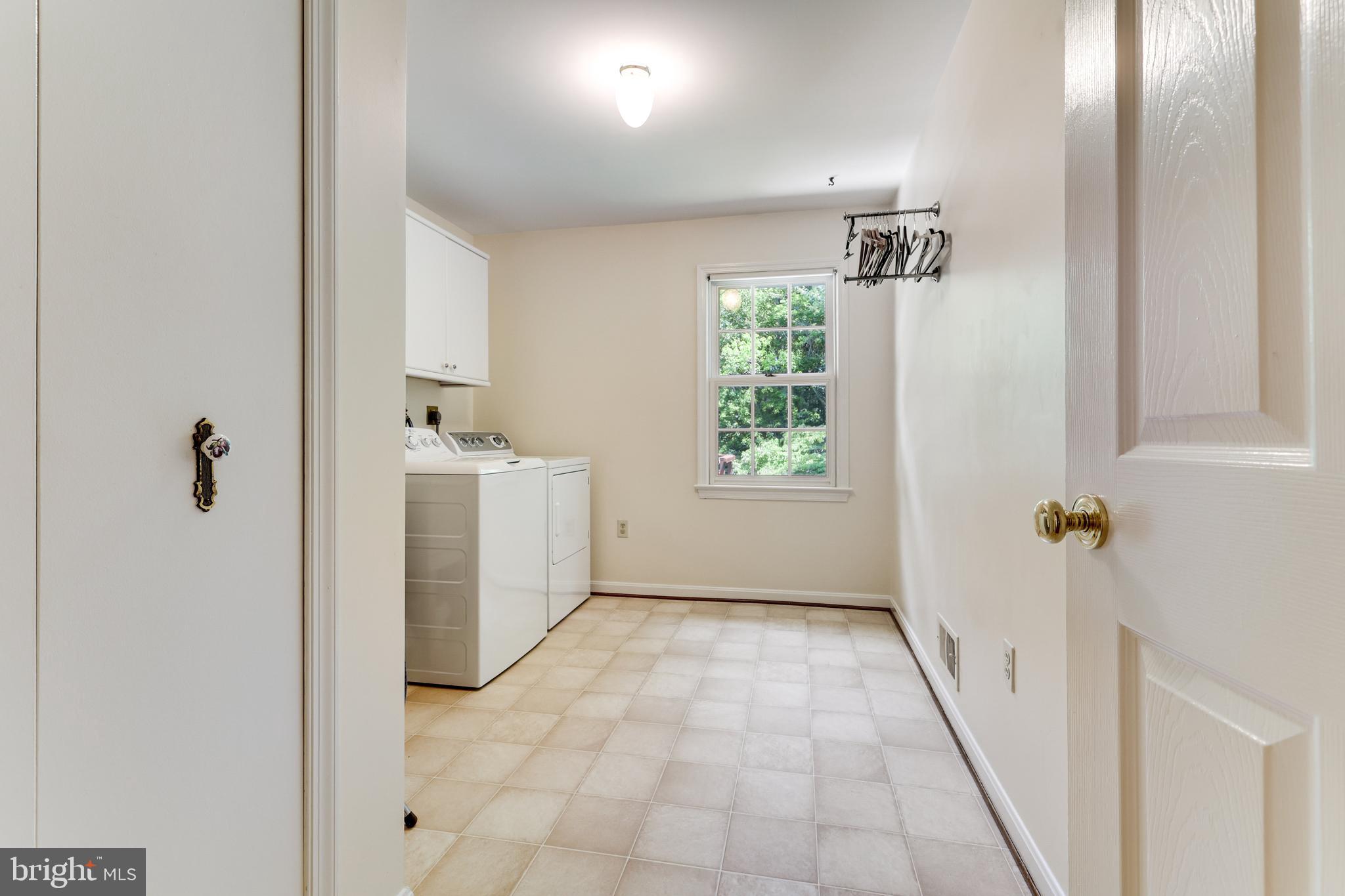 5258 O'Faly Road Fairfax, VA 22030 - Photo 32 of 57