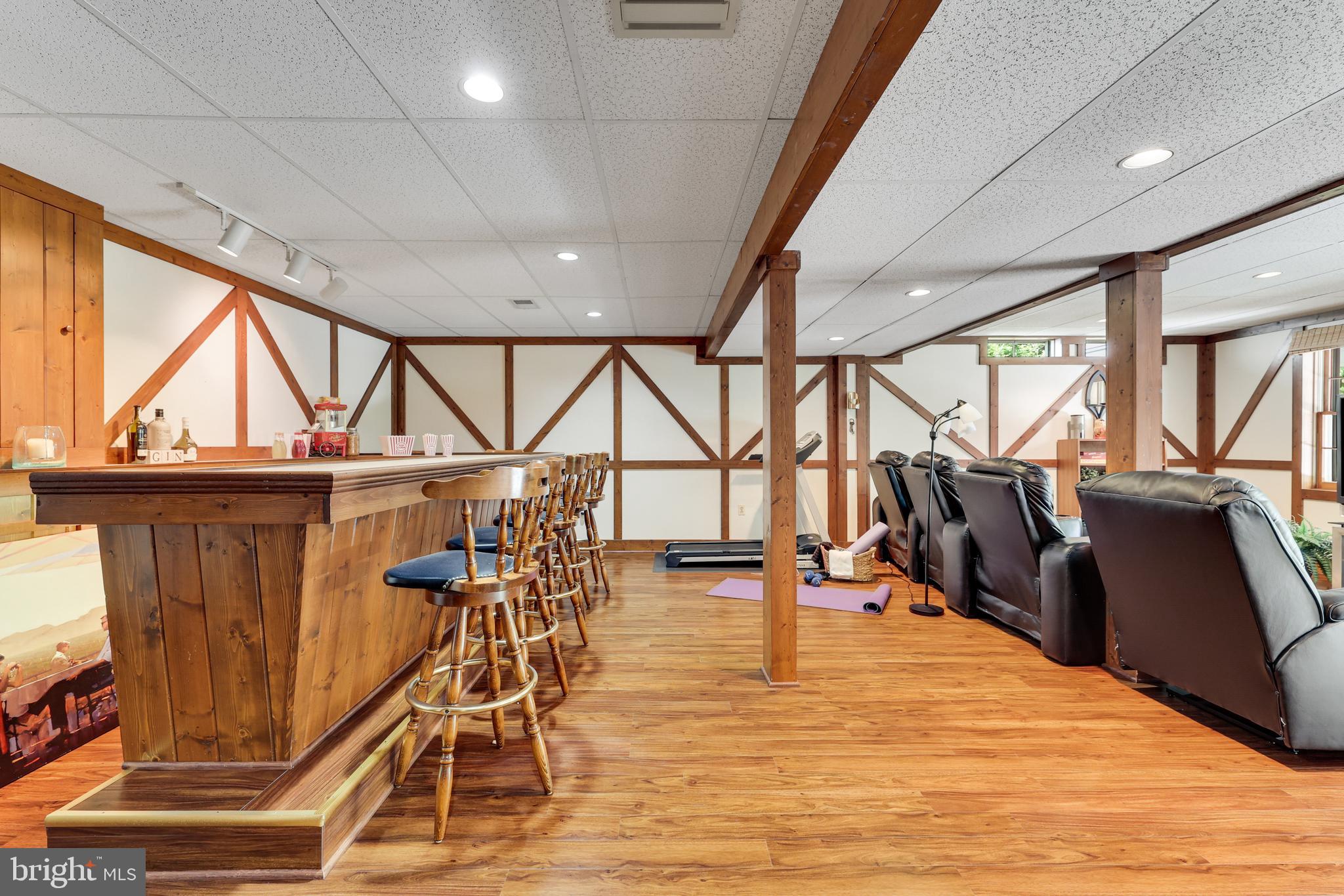 5258 O'Faly Road Fairfax, VA 22030 - Photo 34 of 57 Rec room with bar