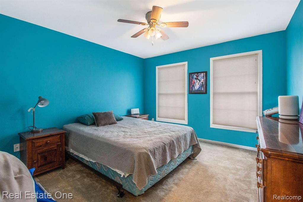 20877 Gill Road Farmington Hills, MI 48335 - Photo 27 of 32
