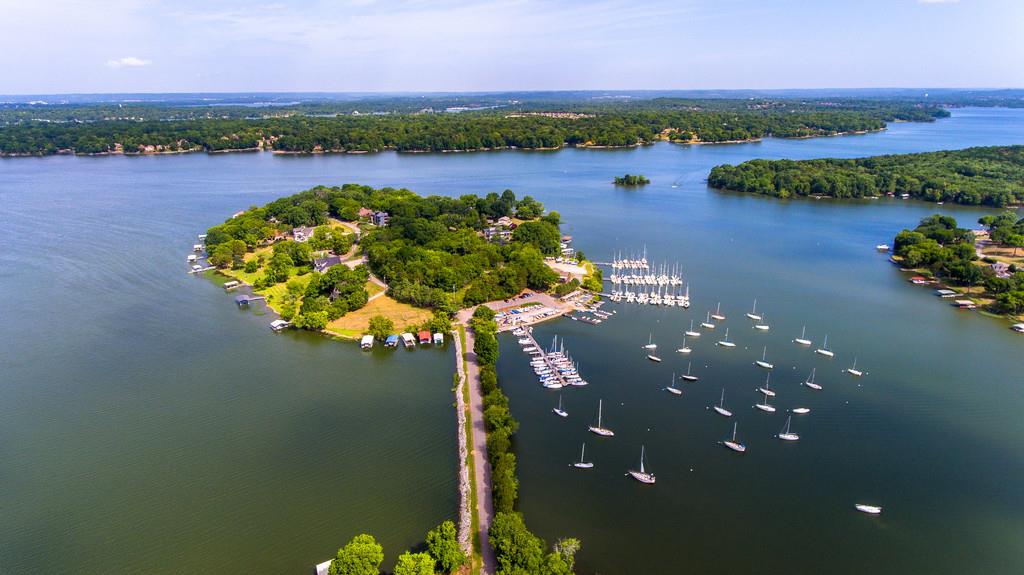 321 Harbor Drive Old Hickory, TN 37138 - Photo 3 of 25