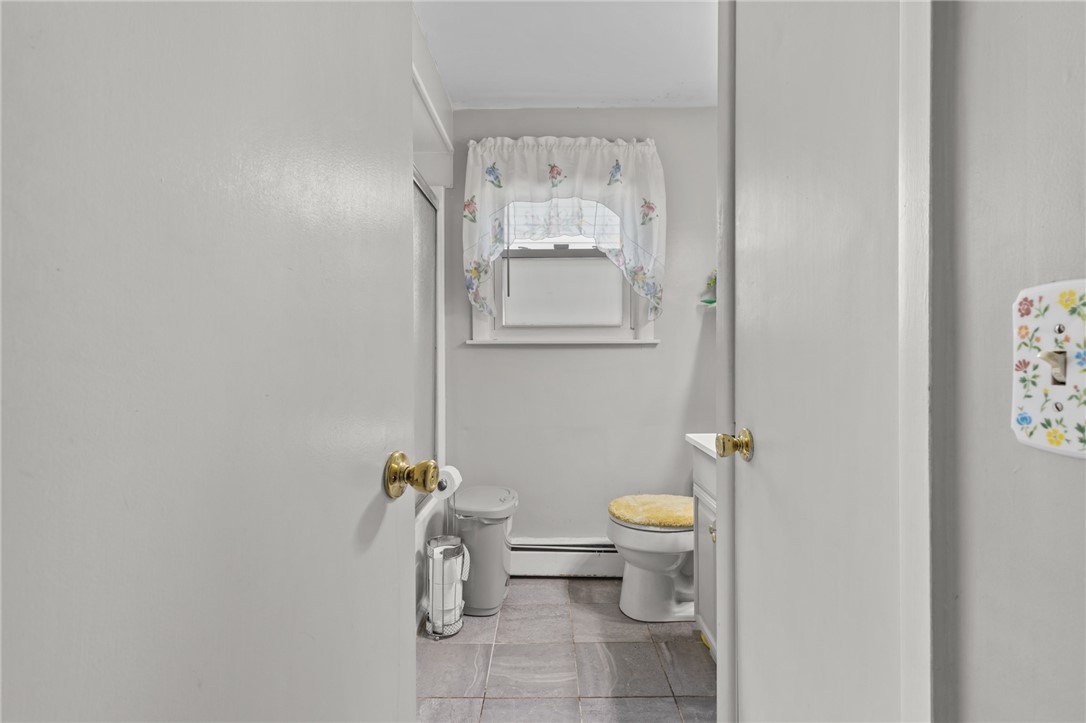 514 Robinson Street Woonsocket, RI 02895 - Photo 12 of 27