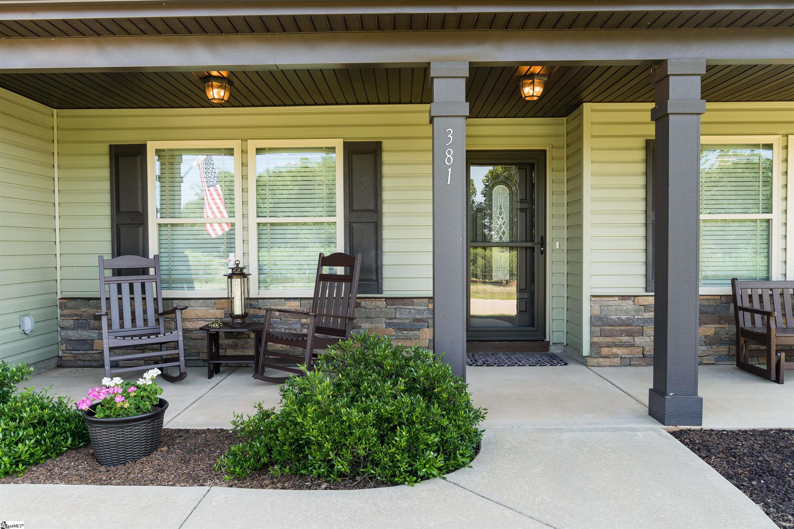 381 State Rd S-42-1013 Boiling Springs, SC 29316 - Photo 3 of 35