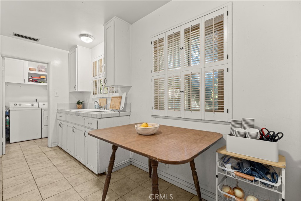 2736 West Court Street Rialto, CA 92376 - Photo 8 of 28 Gallery Image 8