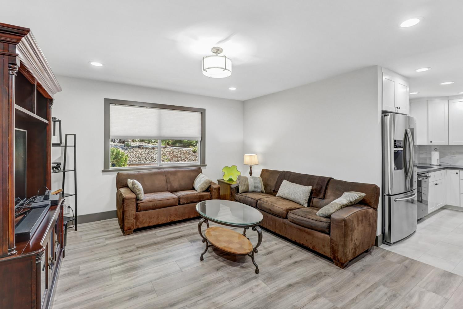 3751 Dell Road Carmichael, CA 95608 - Photo 6 of 66 Gallery Image 6
