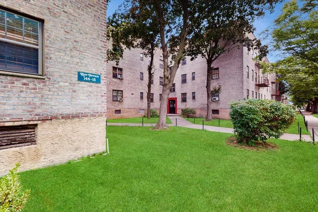 $228,000 | 144-15 78th Road, Unit 3A | Kew Gardens Hills