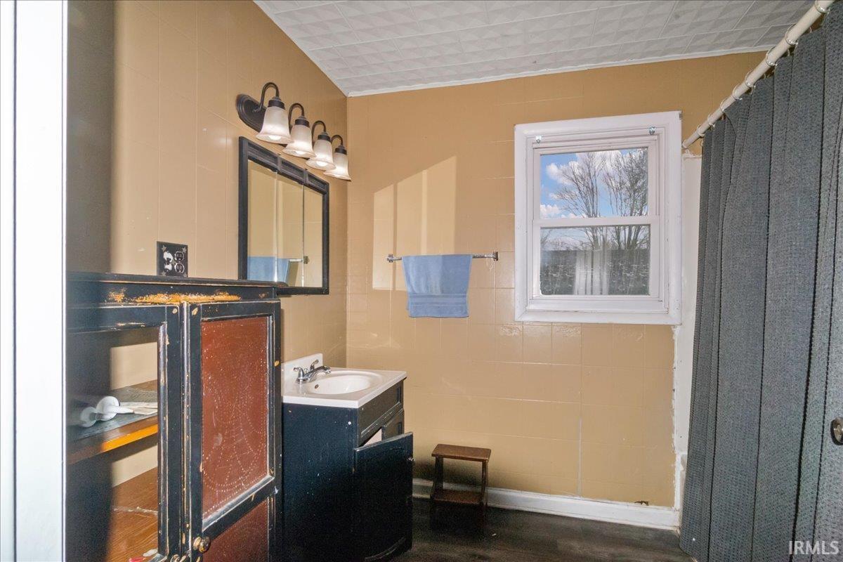 907 East Locust Street Fort Branch, IN 47648 - Photo 14 of 17