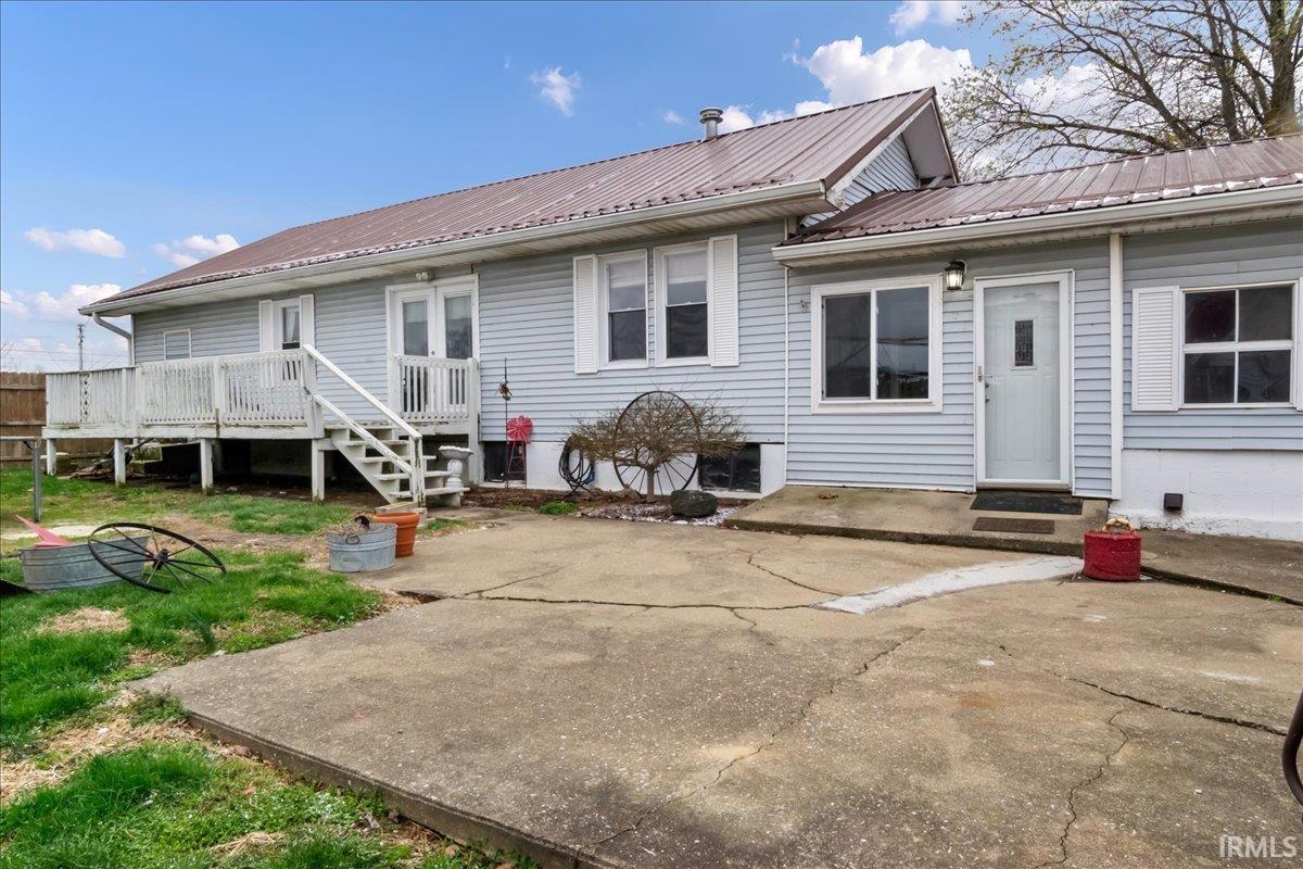 907 East Locust Street Fort Branch, IN 47648 - Photo 2 of 17