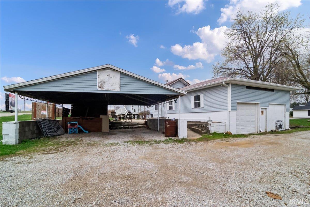 907 East Locust Street Fort Branch, IN 47648 - Photo 3 of 17