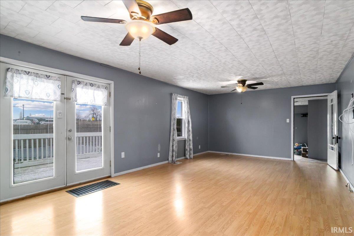 907 East Locust Street Fort Branch, IN 47648 - Photo 5 of 17