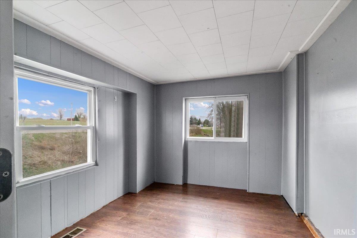 907 East Locust Street Fort Branch, IN 47648 - Photo 7 of 17