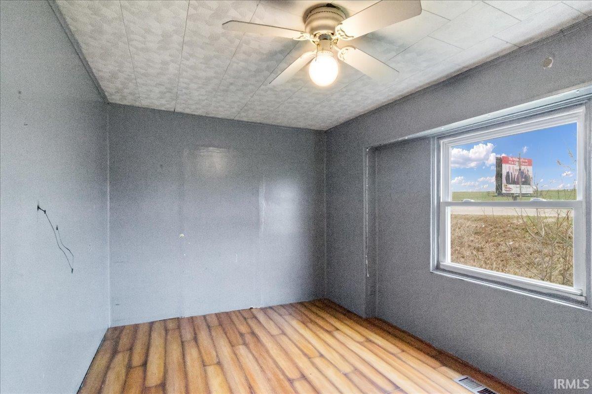 907 East Locust Street Fort Branch, IN 47648 - Photo 8 of 17