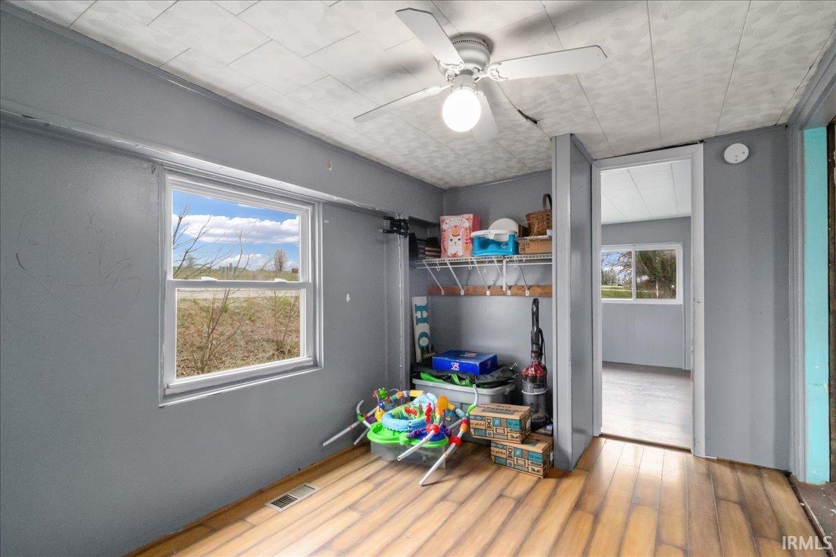 907 East Locust Street Fort Branch, IN 47648 - Photo 10 of 17