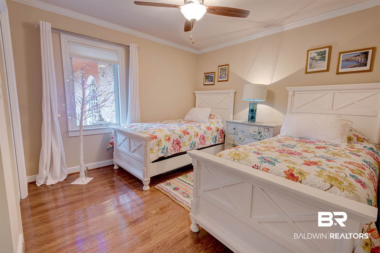 110 Fairhope Avenue, Unit 7 Fairhope, AL 36532 - Photo 16 of 26