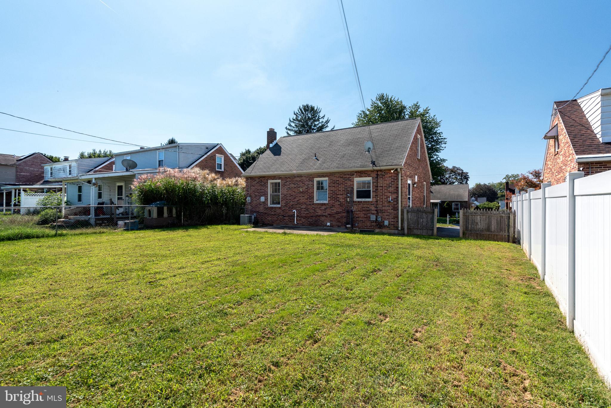 303 Greystone Road York, PA 17402 - Photo 21 of 31 Gallery Image 21
