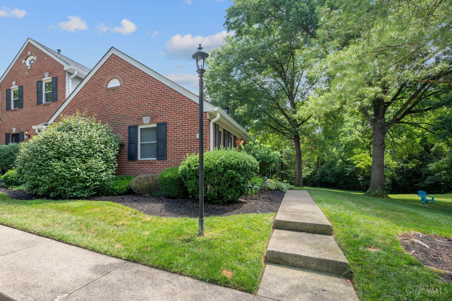 6355 Corbly Road, Unit 19 Cincinnati, OH 45230 - Photo 4 of 32 Gallery Image 4